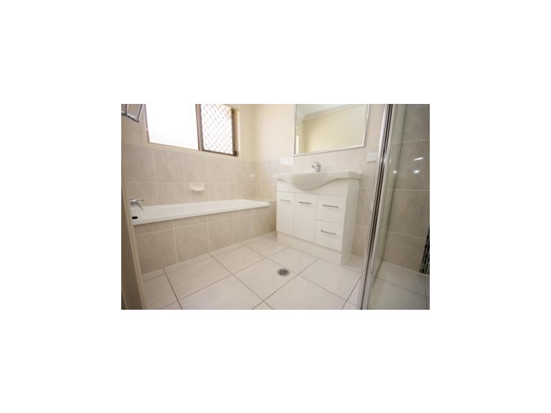 60 Edward Street, Dalby QLD 4405