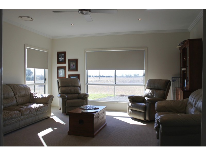 11 Southern Cross Drive, Dalby QLD 4405