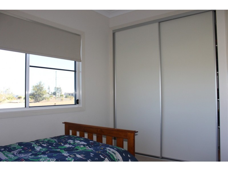 11 Southern Cross Drive, Dalby QLD 4405