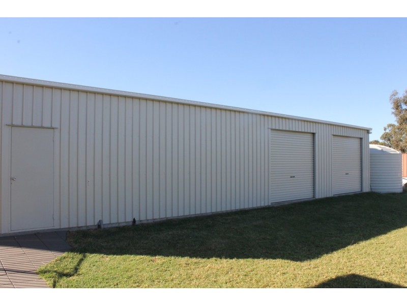 11 Southern Cross Drive, Dalby QLD 4405