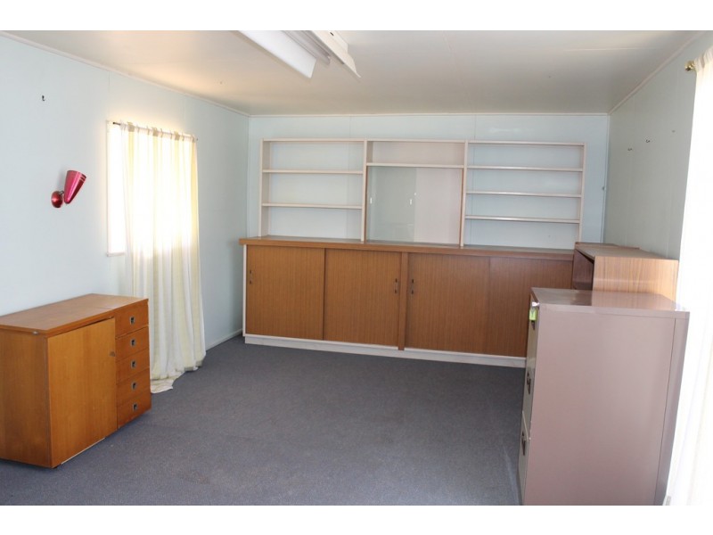 18 Knox Street, Dalby QLD 4405