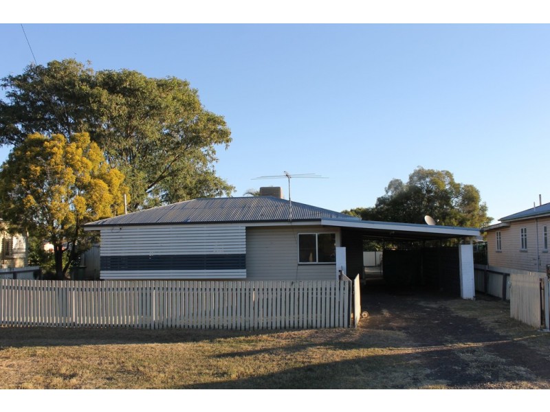 60 Moreton Street, Dalby QLD 4405