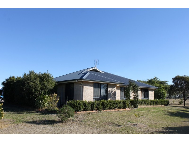 6 Southern Cross Drive, Dalby QLD 4405