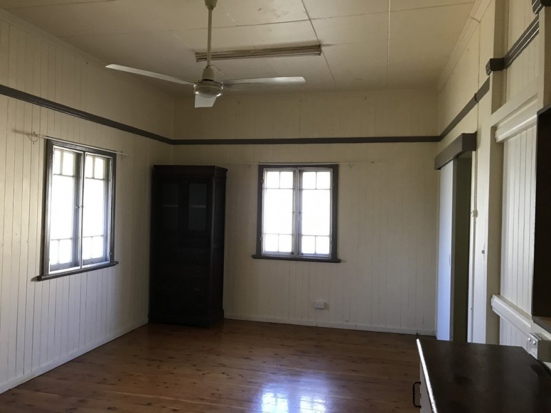 3 Alice Street, Dalby QLD 4405
