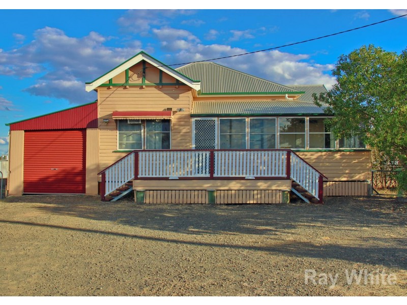 102 Hedge Road, Dalby QLD 4405