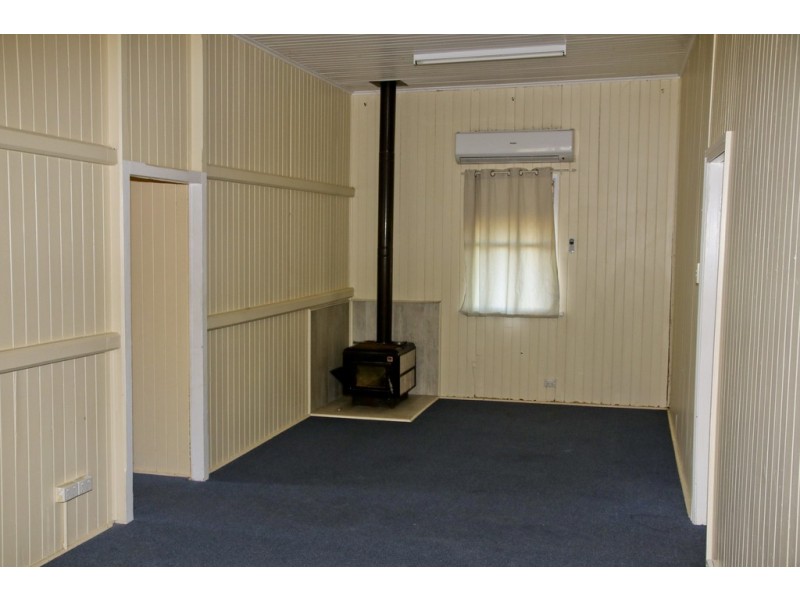 102 Hedge Road, Dalby QLD 4405