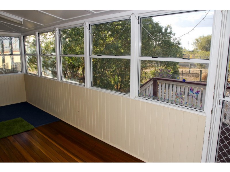 102 Hedge Road, Dalby QLD 4405