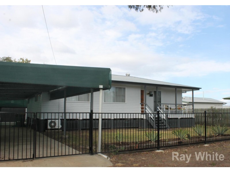 12 Mary Street, Dalby QLD 4405