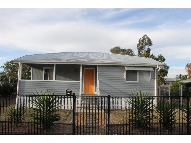 93 Bunya Street, Dalby QLD 4405
