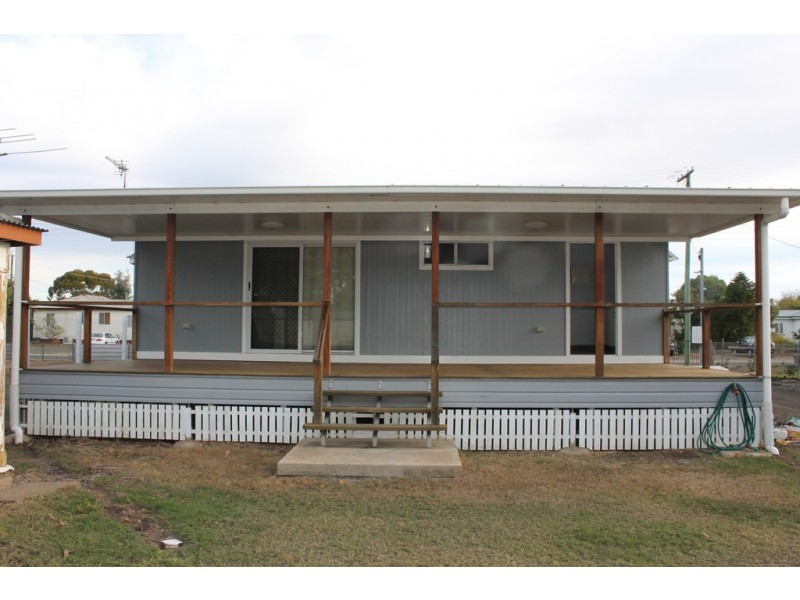 93 Bunya Street, Dalby QLD 4405