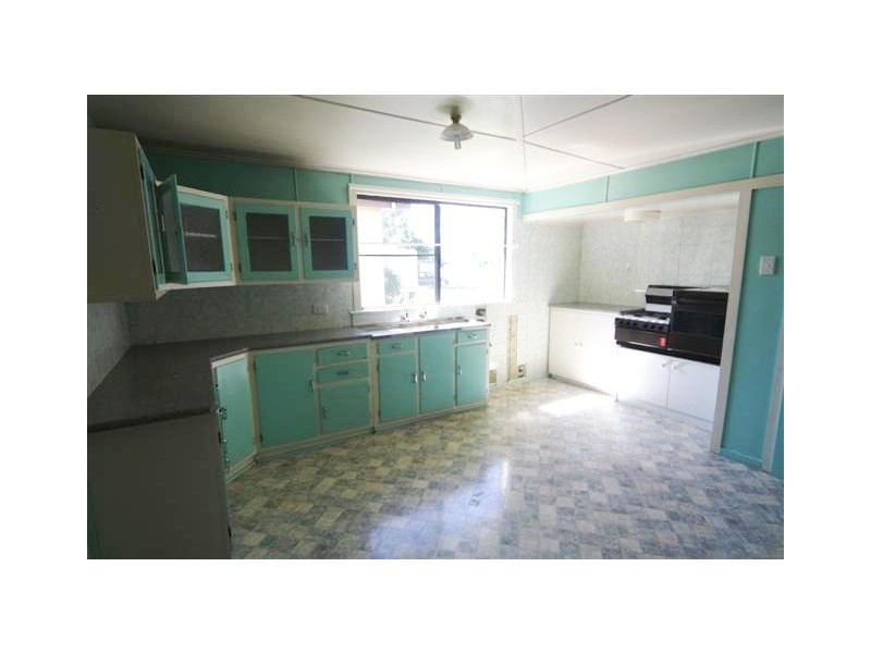 77 Myall Street, Dalby QLD 4405