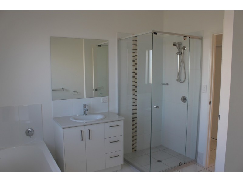 39 Gosden Drive, Dalby QLD 4405