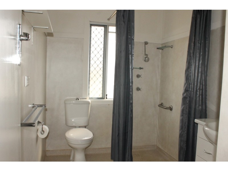 44 Curtis Street, Dalby QLD 4405