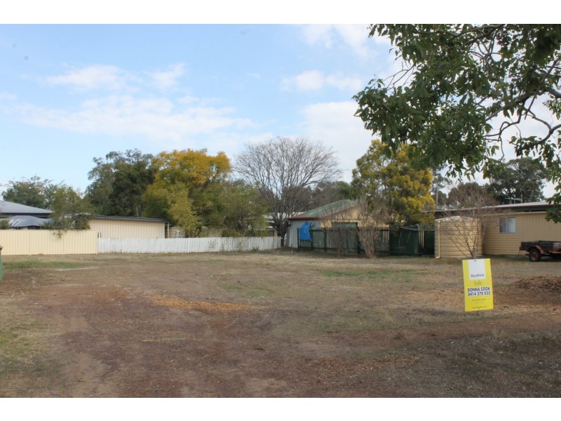 46 Curtis Street, Dalby QLD 4405