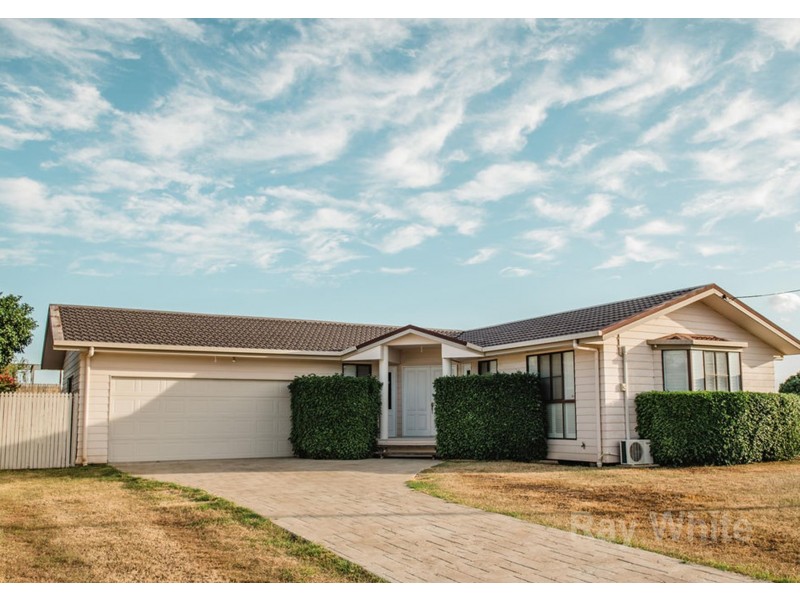 15 Lynette Street, Dalby QLD 4405