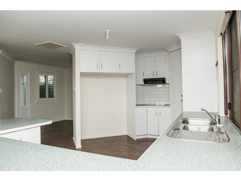 15 Lynette Street, Dalby QLD 4405