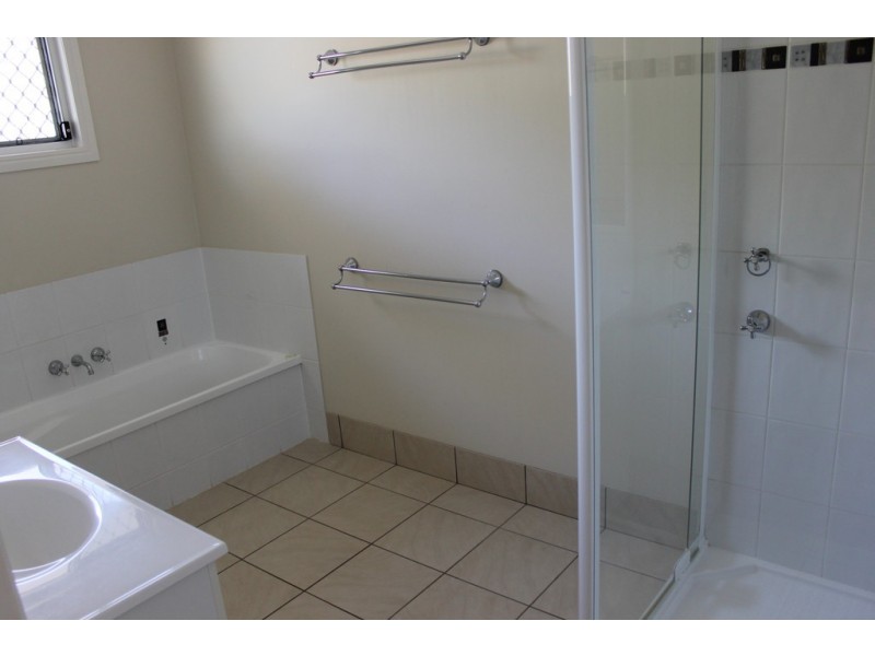 9 Carindale Drive, Dalby QLD 4405