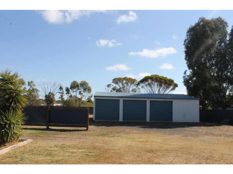 9 Carindale Drive, Dalby QLD 4405