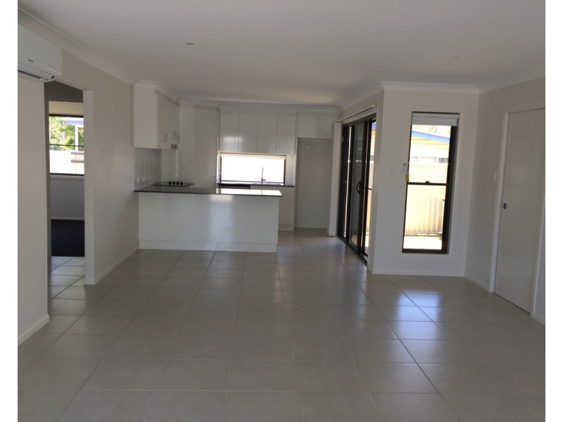 1/19 Bunya Street, Dalby QLD 4405