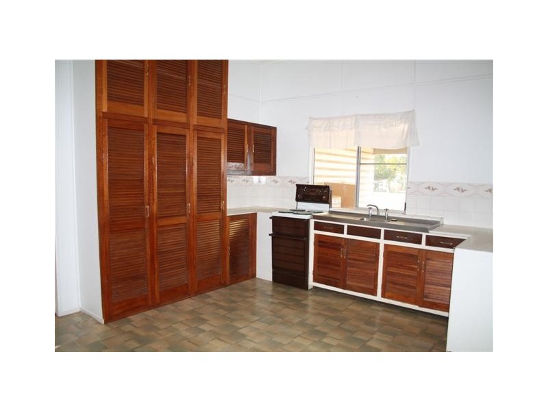 37 Hospital Road, Dalby QLD 4405