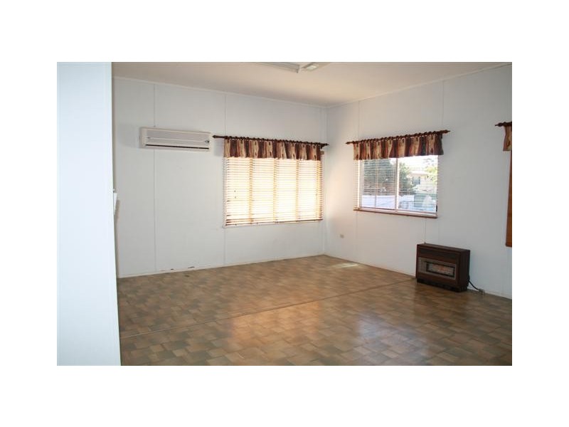 37 Hospital Road, Dalby QLD 4405