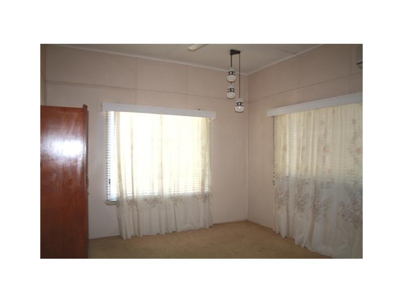 37 Hospital Road, Dalby QLD 4405