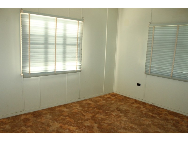 18 Geisel Street, Dalby QLD 4405