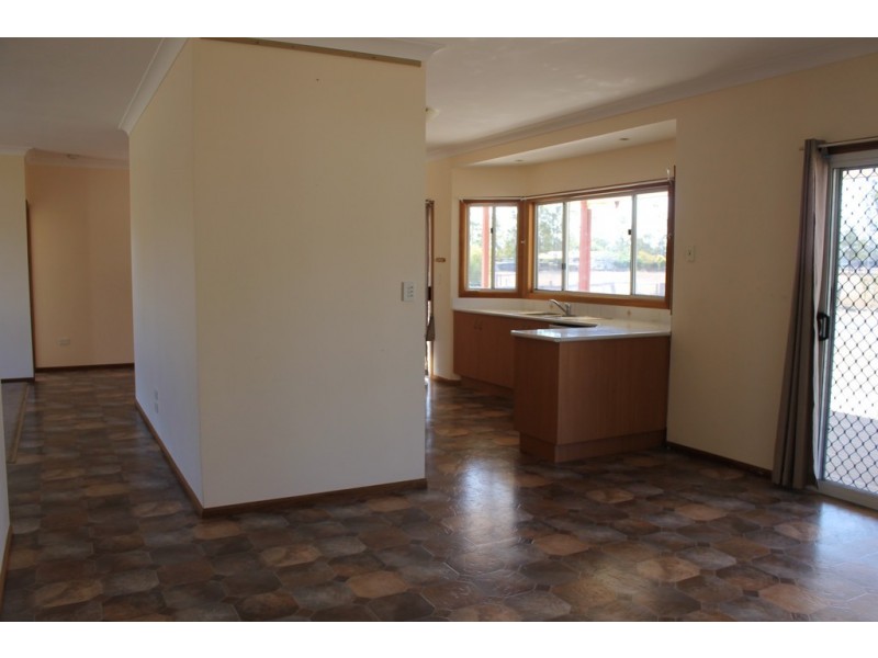 17 Jackara Court, Dalby QLD 4405