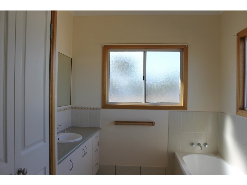 17 Jackara Court, Dalby QLD 4405