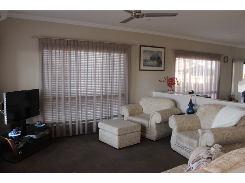 52 Diamond Drive, Dalby QLD 4405