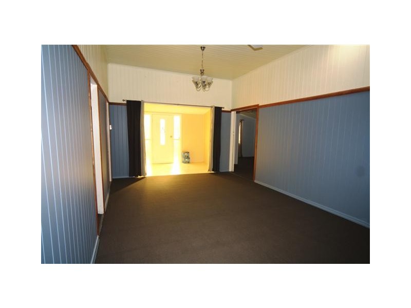 55  Edward Street, Dalby QLD 4405