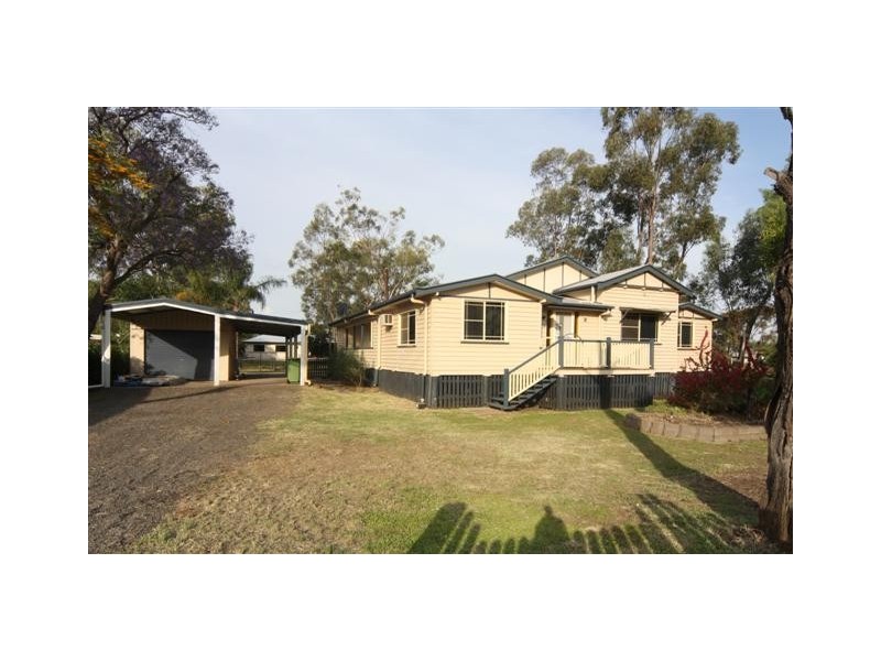 55  Edward Street, Dalby QLD 4405