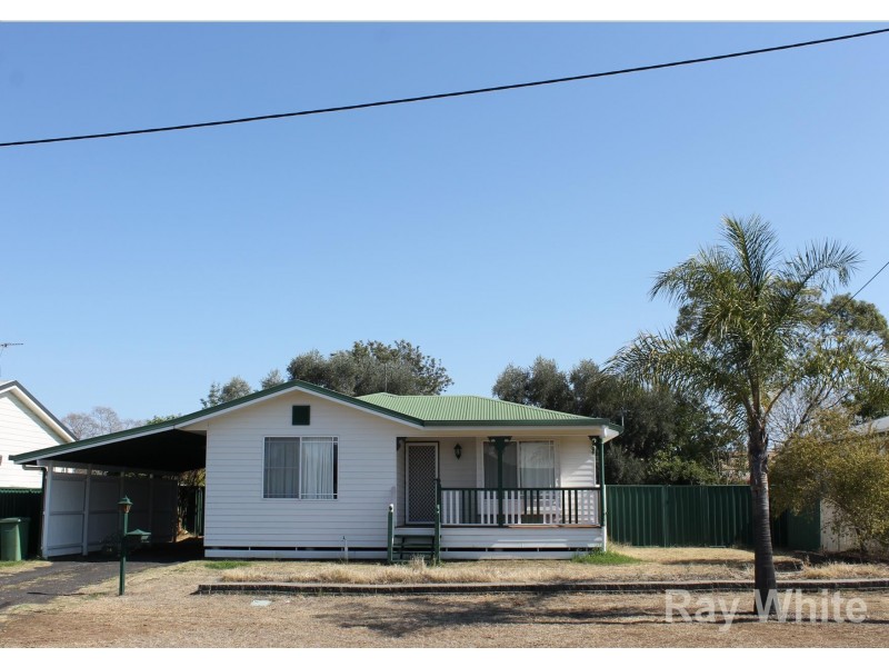 14 Lynette Street, Dalby QLD 4405