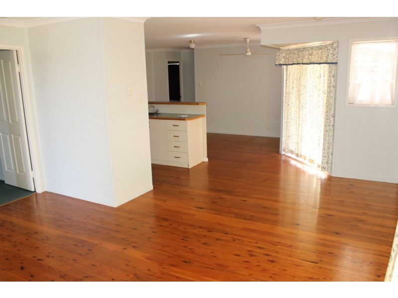14 Lynette Street, Dalby QLD 4405