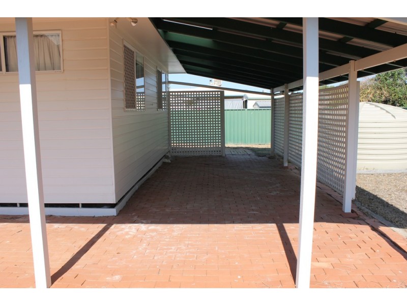 14 Lynette Street, Dalby QLD 4405