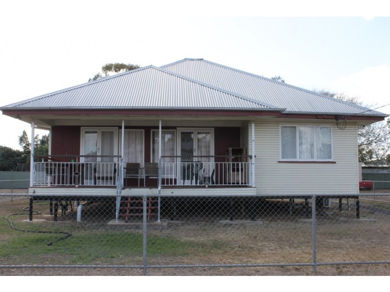 84-90 Nicholson St, Dalby QLD 4405