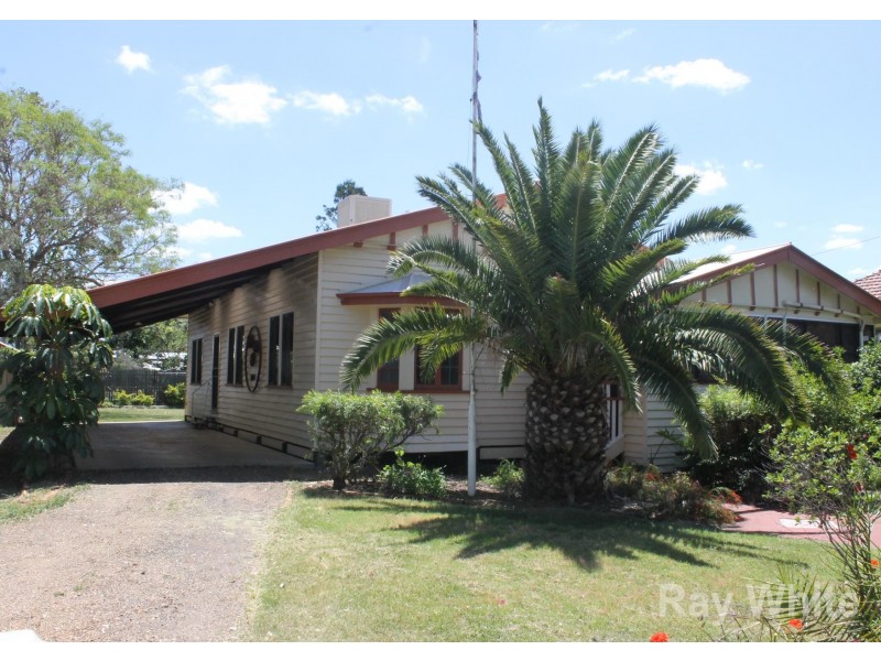 60 Pratten Street, Dalby QLD 4405