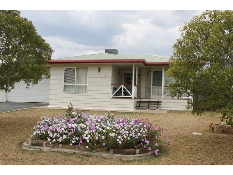 39 Aerodrome Road, Dalby QLD 4405