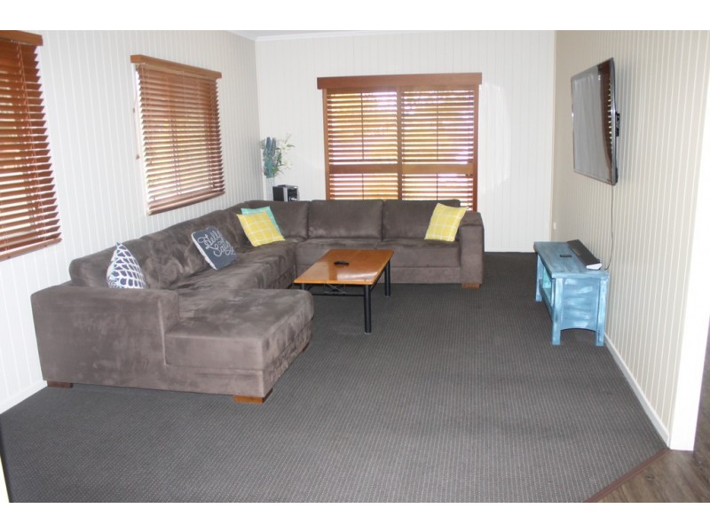 122 Pratten Street, Dalby QLD 4405