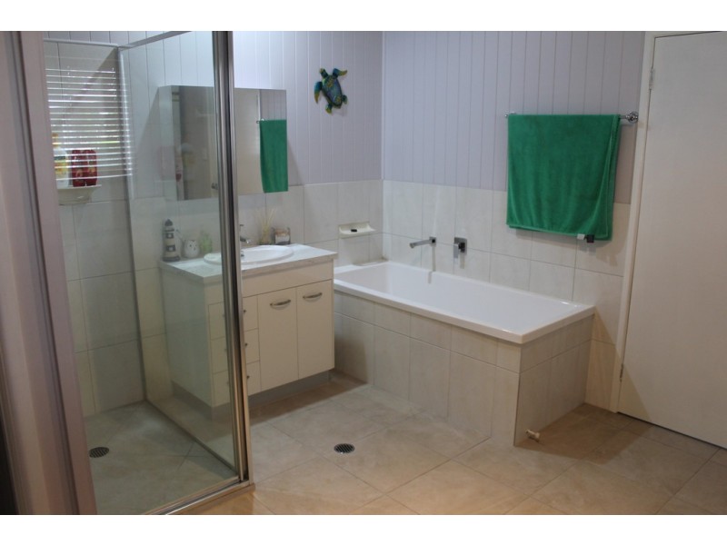 122 Pratten Street, Dalby QLD 4405