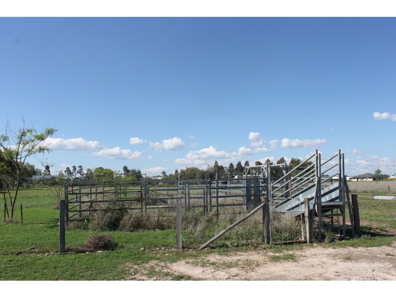 32 Thrupps Access Road, Dalby QLD 4405