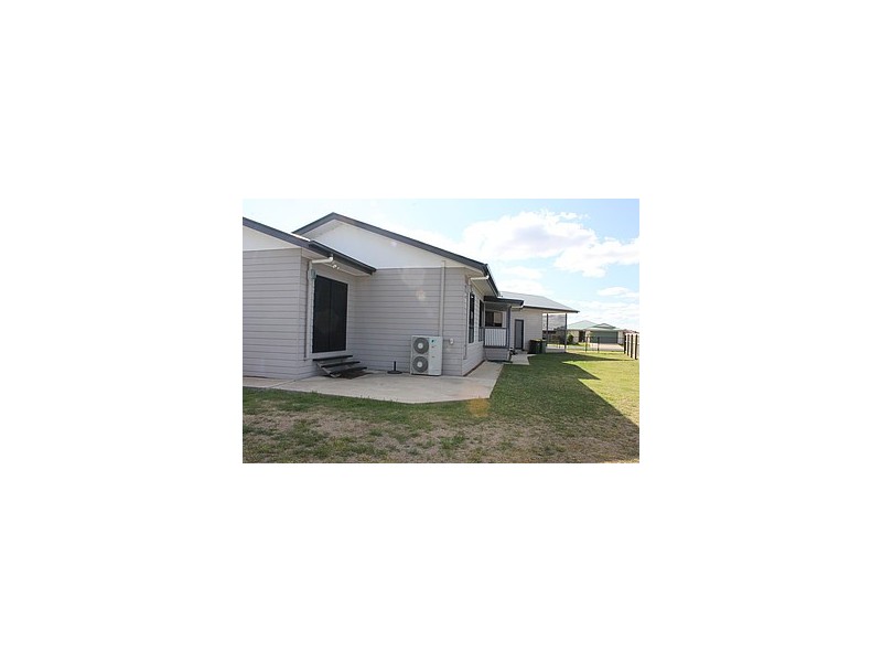 60 Diggers Drive, Dalby QLD 4405