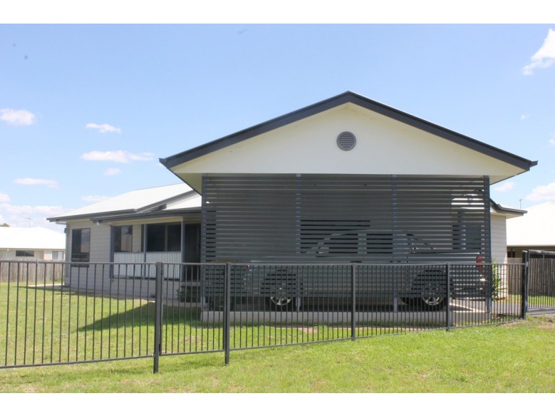 60 Diggers Drive, Dalby QLD 4405