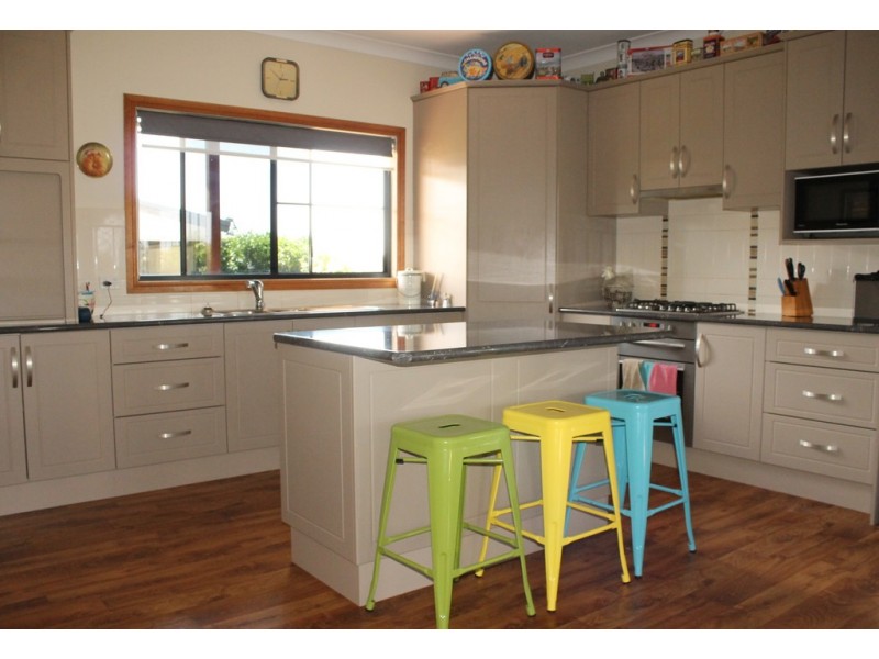 15 Rosina Court, Dalby QLD 4405