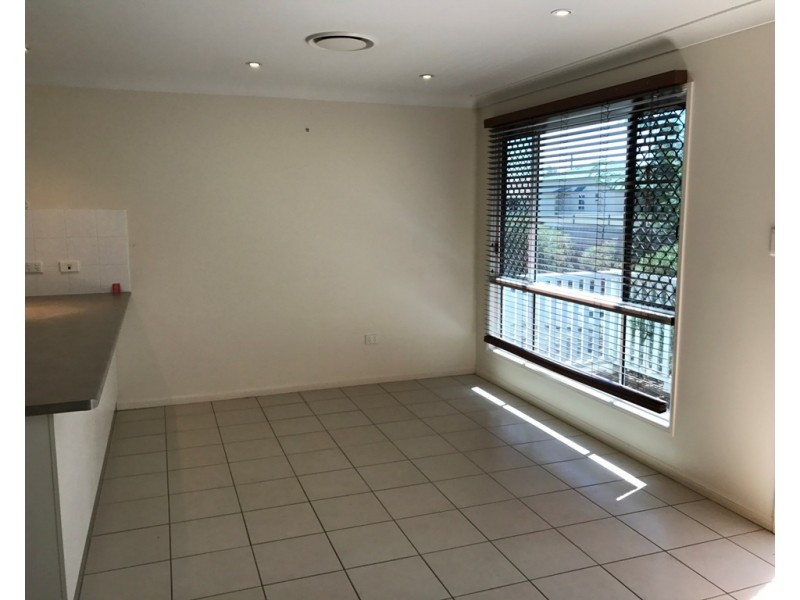 2/144 Condamine Street, Dalby QLD 4405