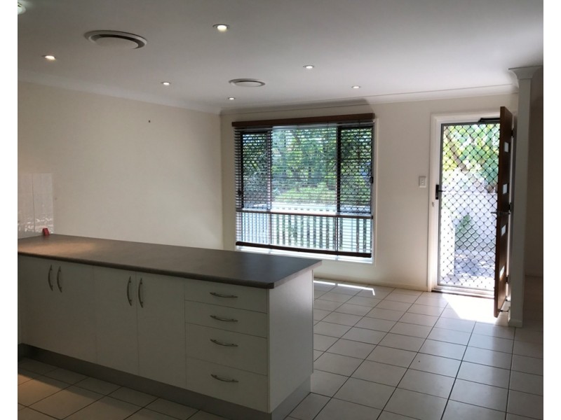 2/144 Condamine Street, Dalby QLD 4405