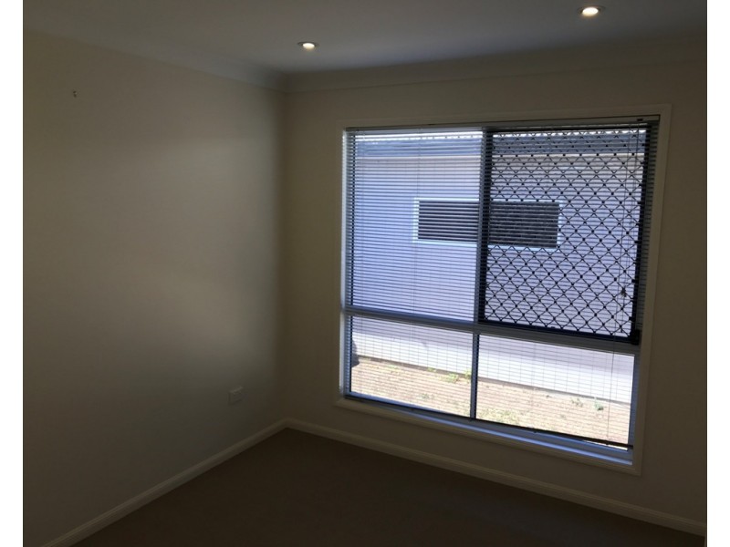 2/144 Condamine Street, Dalby QLD 4405