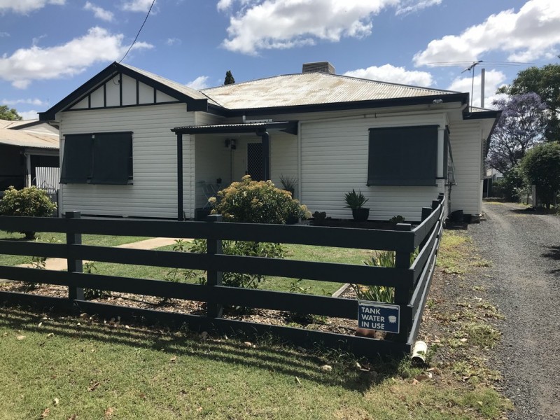 5 Connelly Street, Dalby QLD 4405