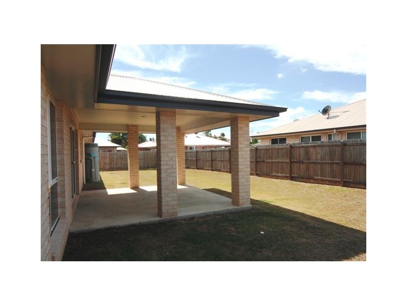 2A St Andrews Chase, Dalby QLD 4405