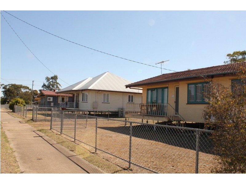 84-90 Nicholson st, Dalby QLD 4405